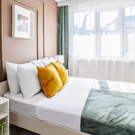 Spacious Oasis In Beyoglu Steps From Galataport アパート *