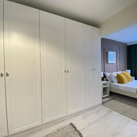 Spacious Oasis In Beyoglu Steps From Galataport *