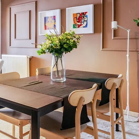 شقة Spacious Oasis In Beyoglu Steps From Galataport اسطنبول